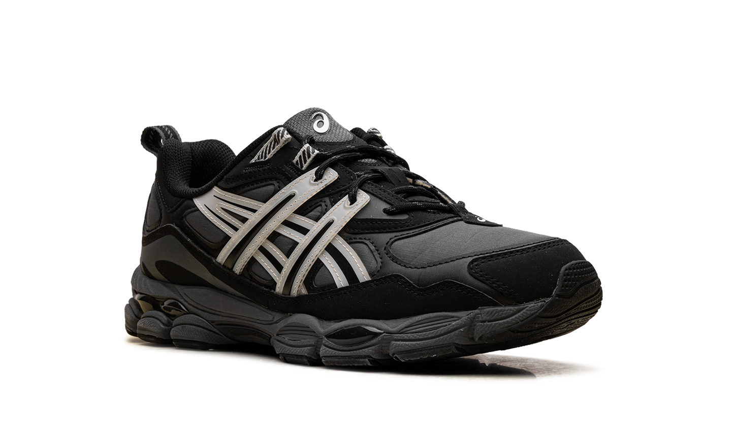 Gel-NYC Utility Carrier Grey Black 1203a558 024