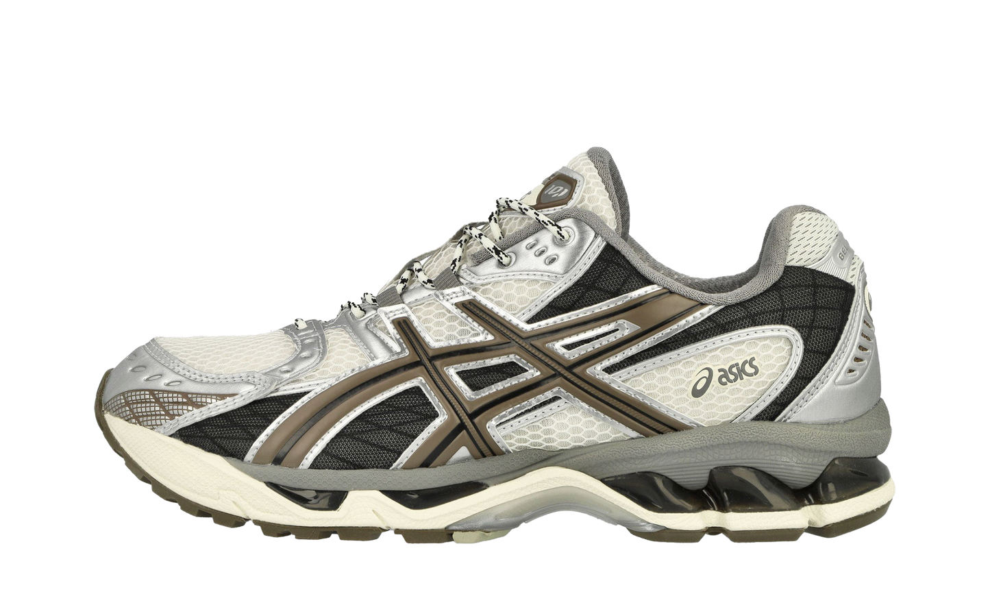 Gel-Nimbus 10.1 Clay Canyon 1203A543 107
