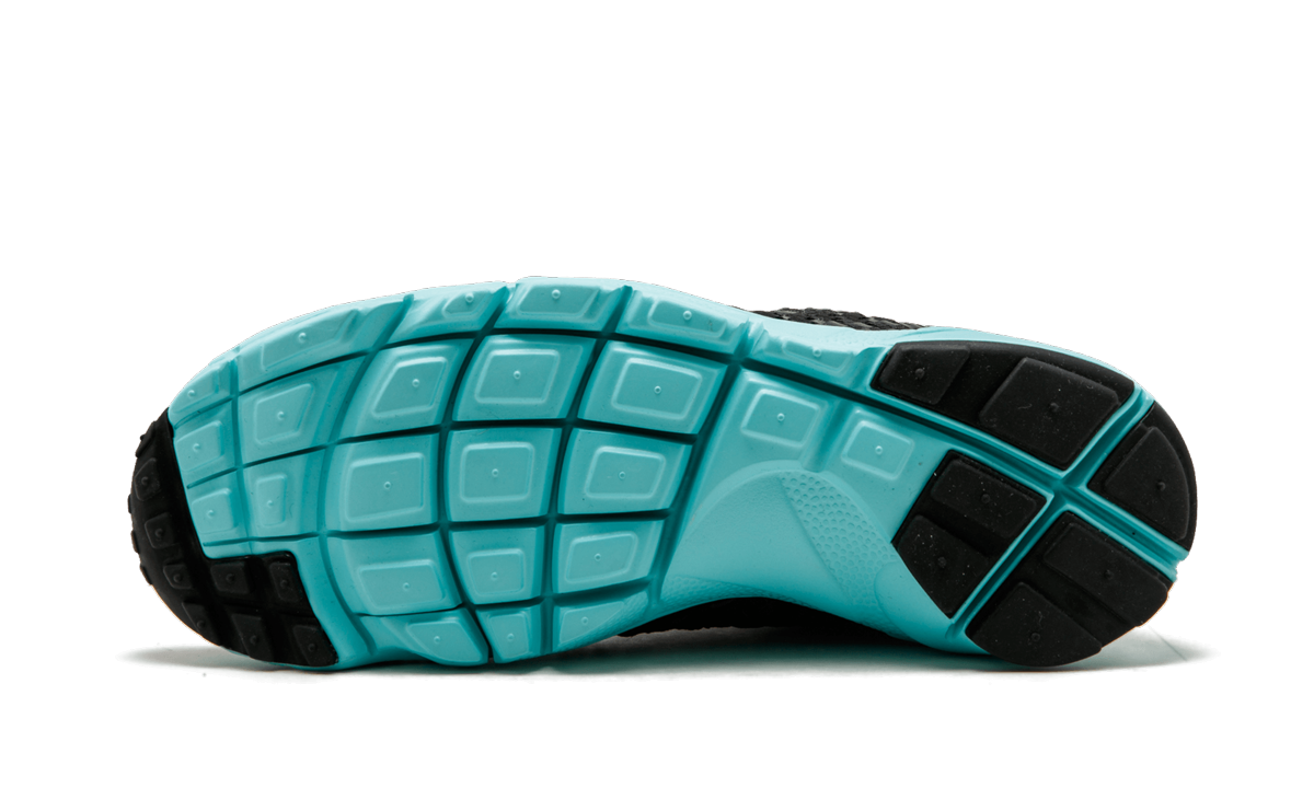 Air Footscape Desert Chukka Black and Blue 652822 003