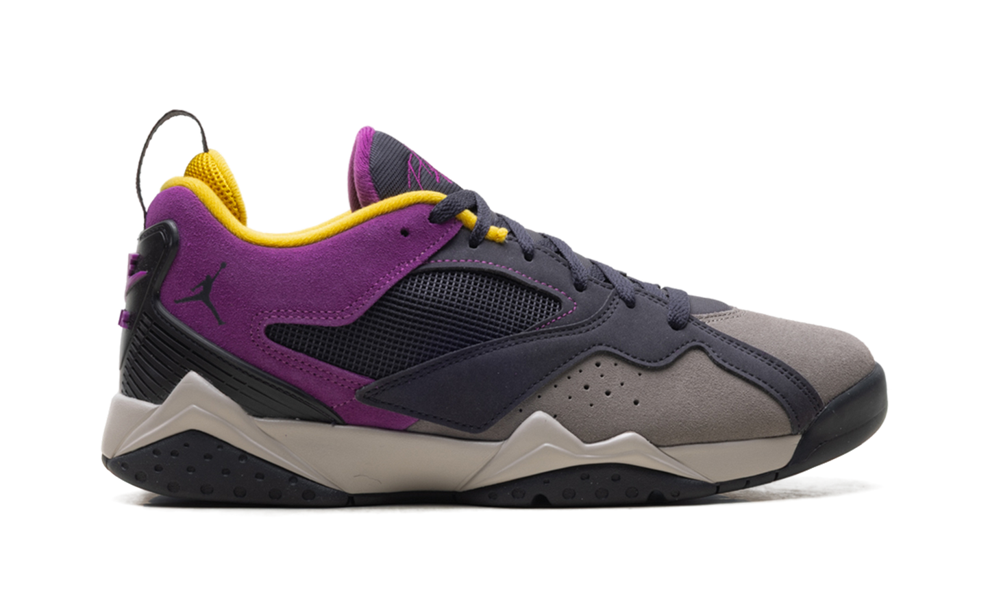 Jordan MVP 92 Oil Grey / Viotech HQ3950 005