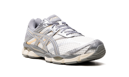 GEL-Cumulus 16 Cream / Clay Grey 1203A733 101
