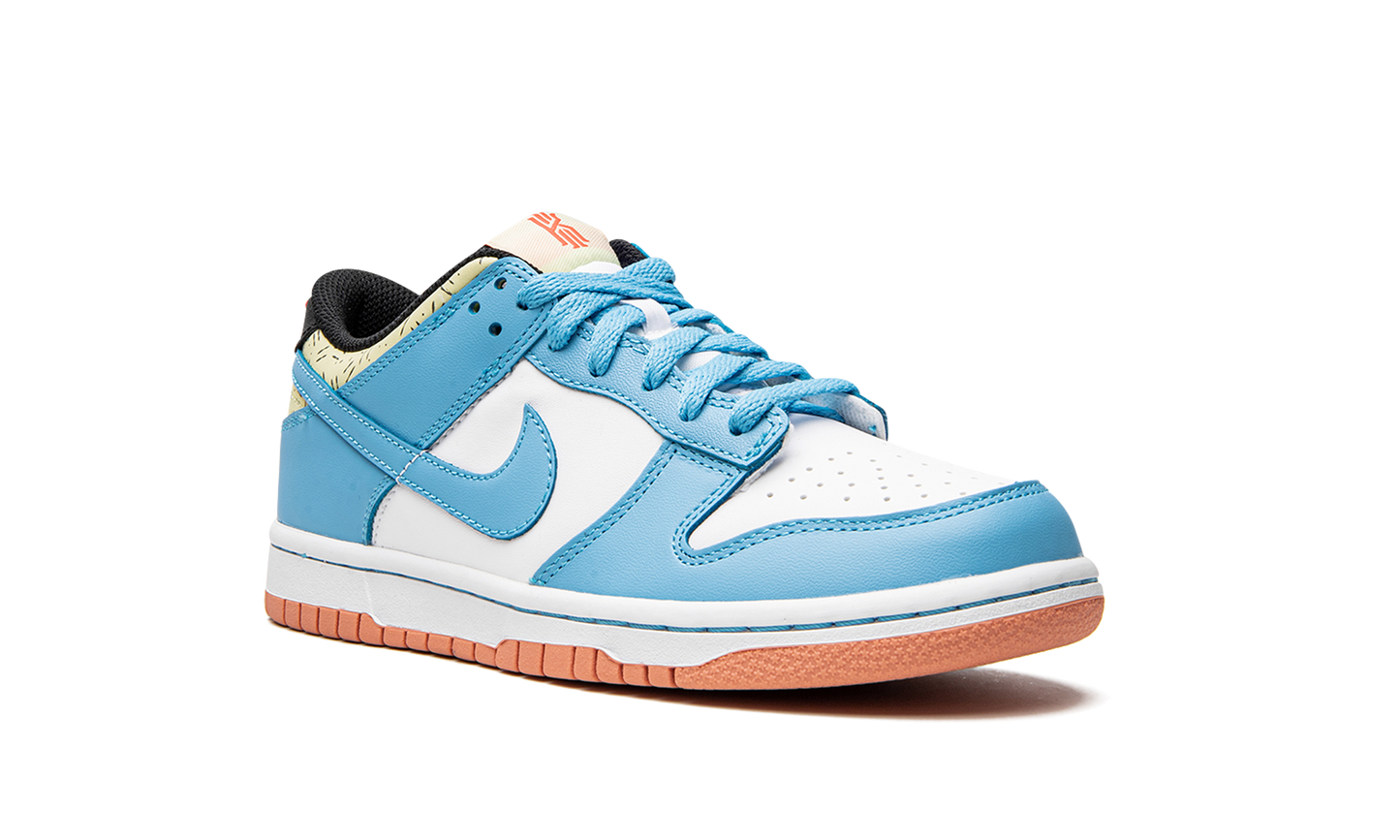 DUNK LOW SE KYR (GS) Kyrie Irving - Baltic Blue DN4179 400