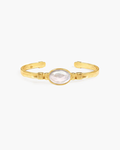 Liquid Oval Pearl Bangle in Gold