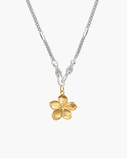 Deco Clasp Chain Necklace in Gold