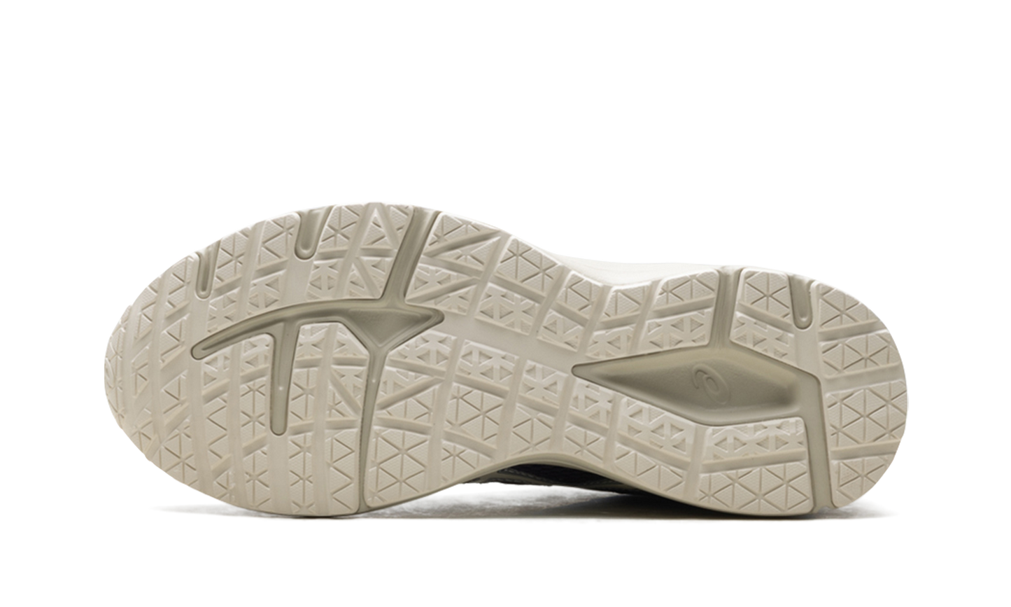 JOG 100S Kith - Espresso Vanilla Ice 1203A848 200