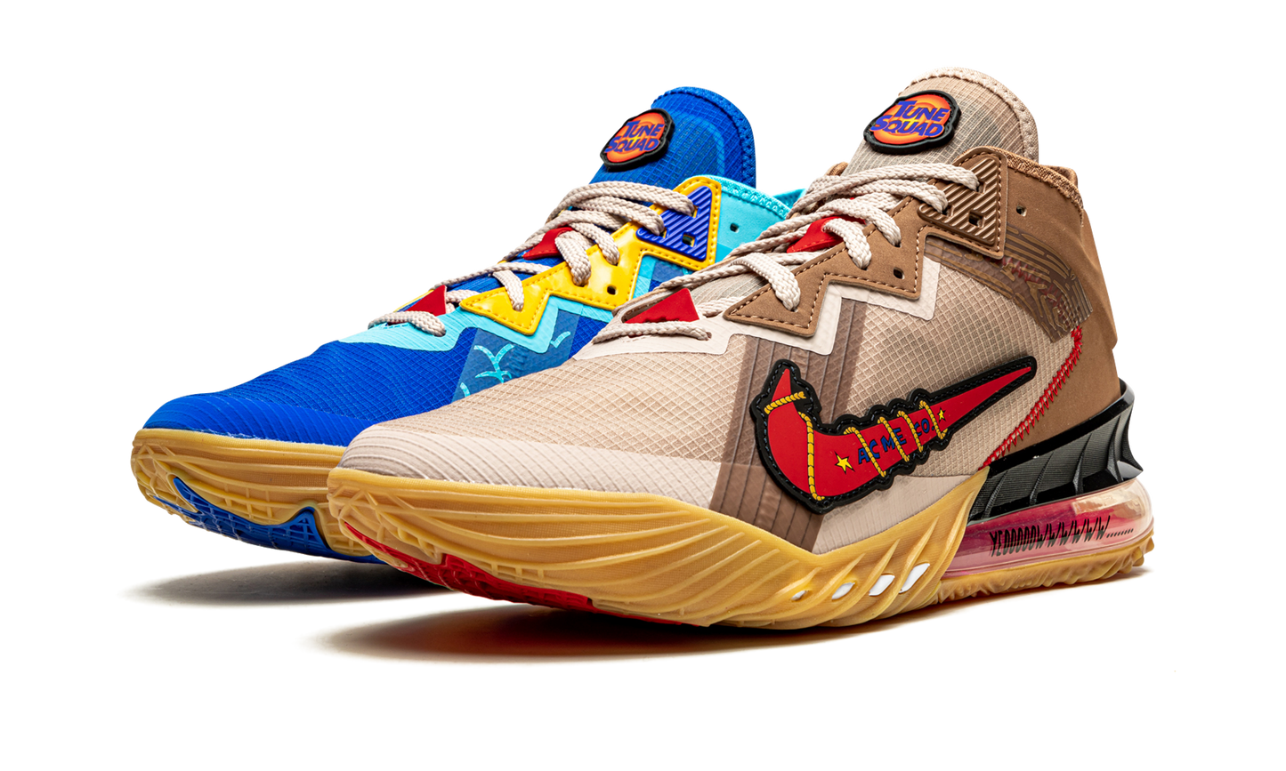 LeBron 18 Low Wile E. Coyote vs Roadrunner CV7562 401