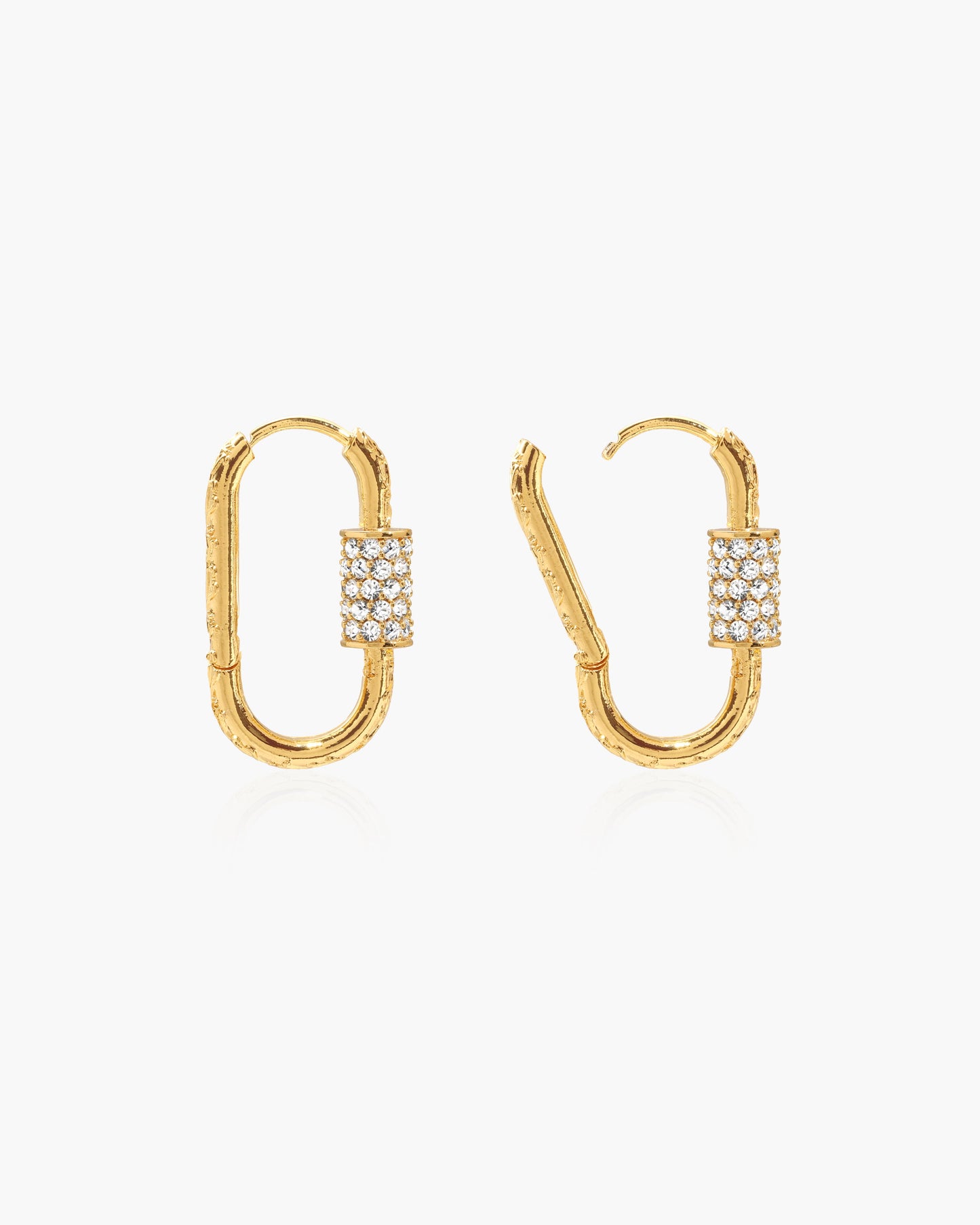 Eden Carabiner Huggie Earrings in Gold