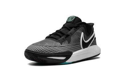 Kyrie 8 GS Orca DQ8076 001