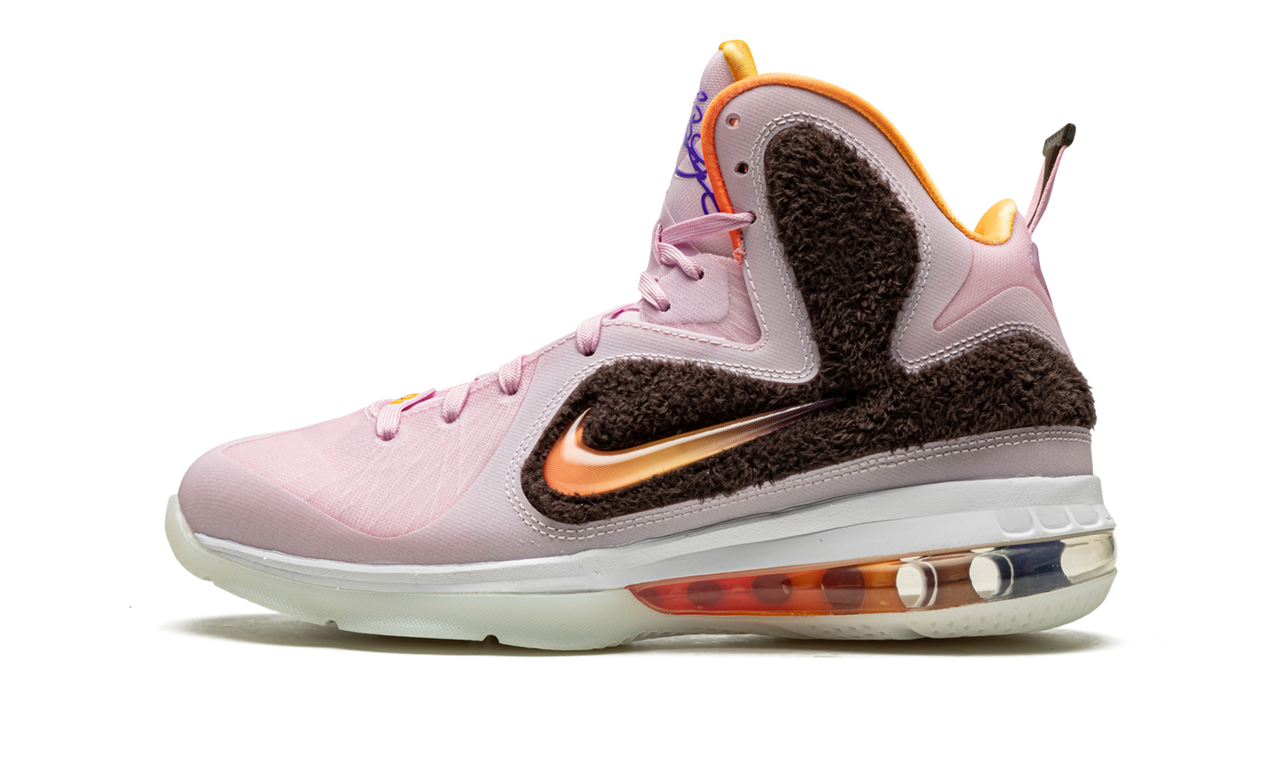 LeBron 9 King of LA (2022) DJ3908 600