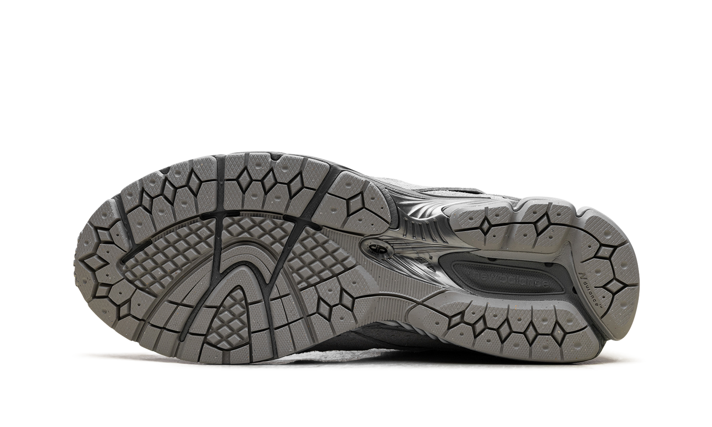 2002R Gore-Tex Protection Pack - Slate Grey U200227R