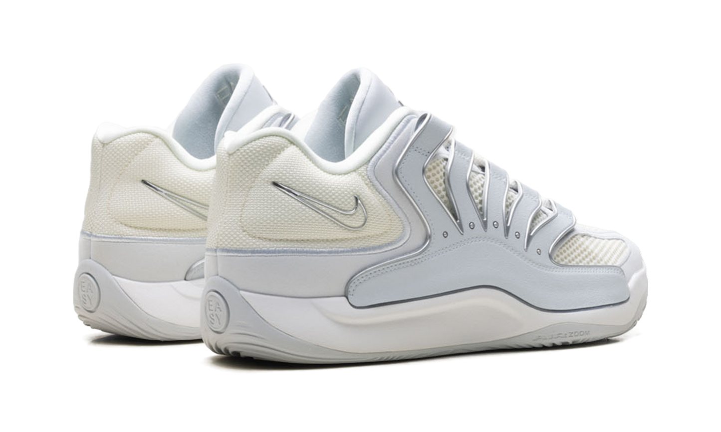 KD 18 Soft Pearl Metallic Silver HV1992 001