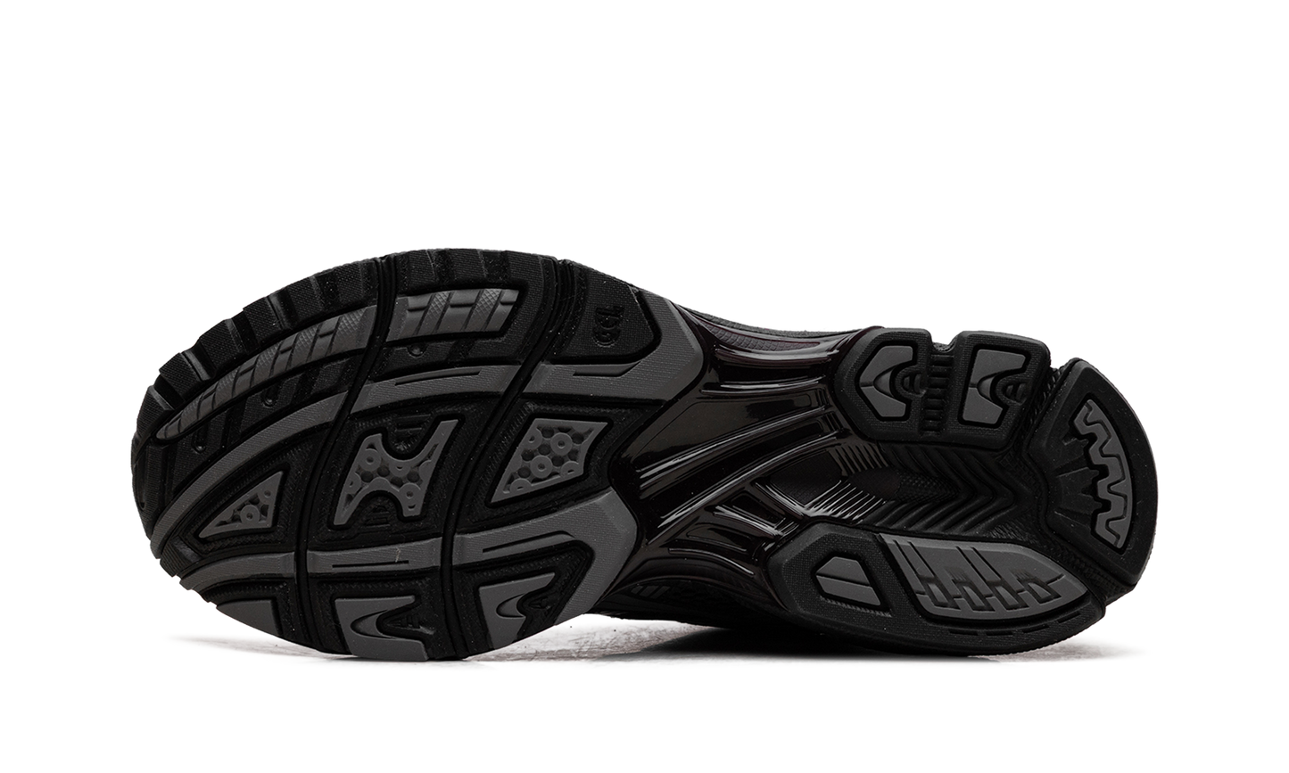 Gel-Kayano 14 Obsidian 1203A537 022