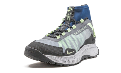 ACG ZOOM TERRA ZAHERRA Barely Volt CQ0076 001