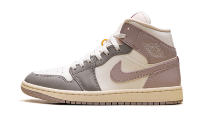 Air Jordan 1 Mid WMNS Enigma Stone / Particle Rose BQ6472 122