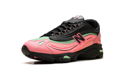 1000 Black / Pink - Footlocker Exclusive M1000FDM