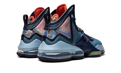 LeBron 19 Fast Food CZ0203 400