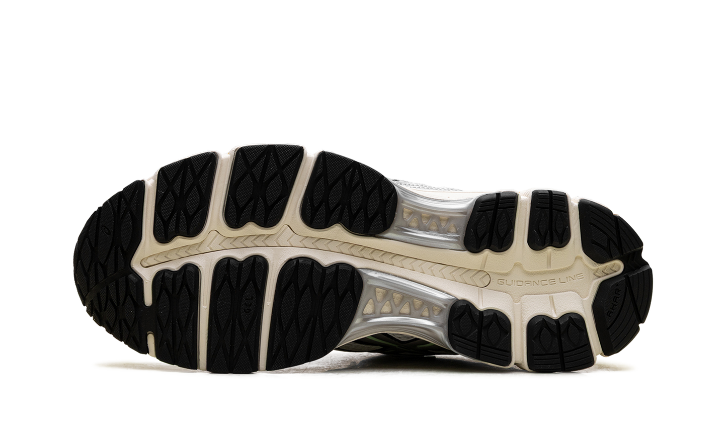 Gel-Kayano 12.1 Silver Green Orange 1203A827 100