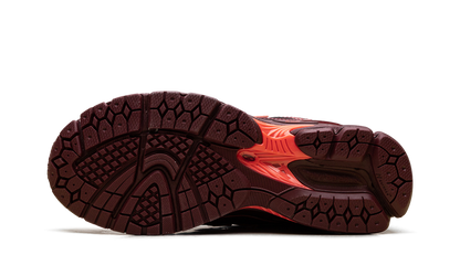 1906R WMNS Mercury Red U1906RHB