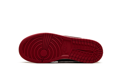 Air Jordan 1 Low OG GS Banned (2026) IW6277 001