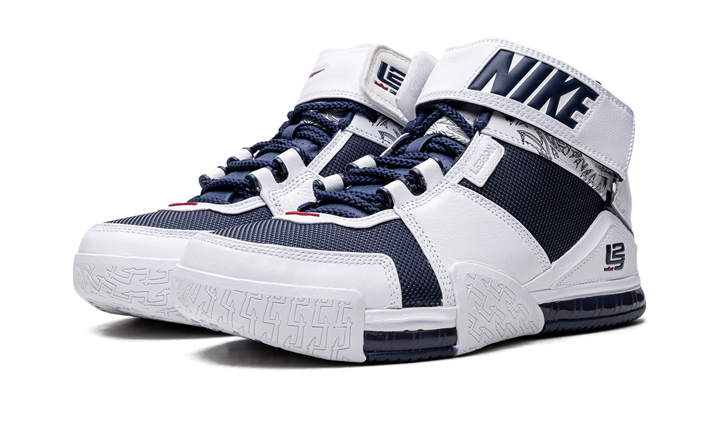 LeBron Zoom 2 USA DR0826 100