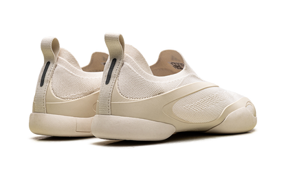 Taekwondo WMNS  Stella McCartney - Beige  JQ2976