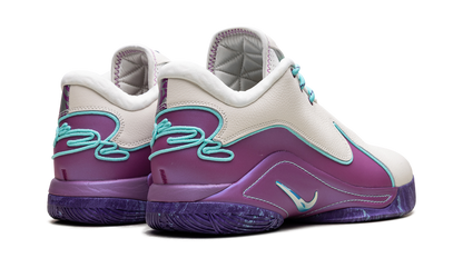 LeBron 22 Frozen Grapes HV8454 001
