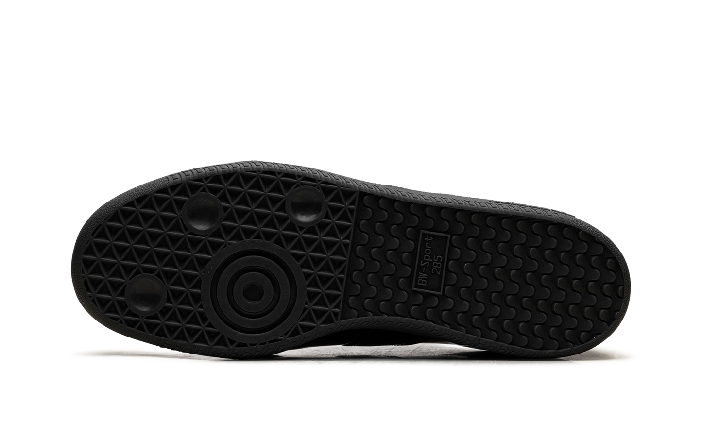 BW Army  Core Black  HQ9232