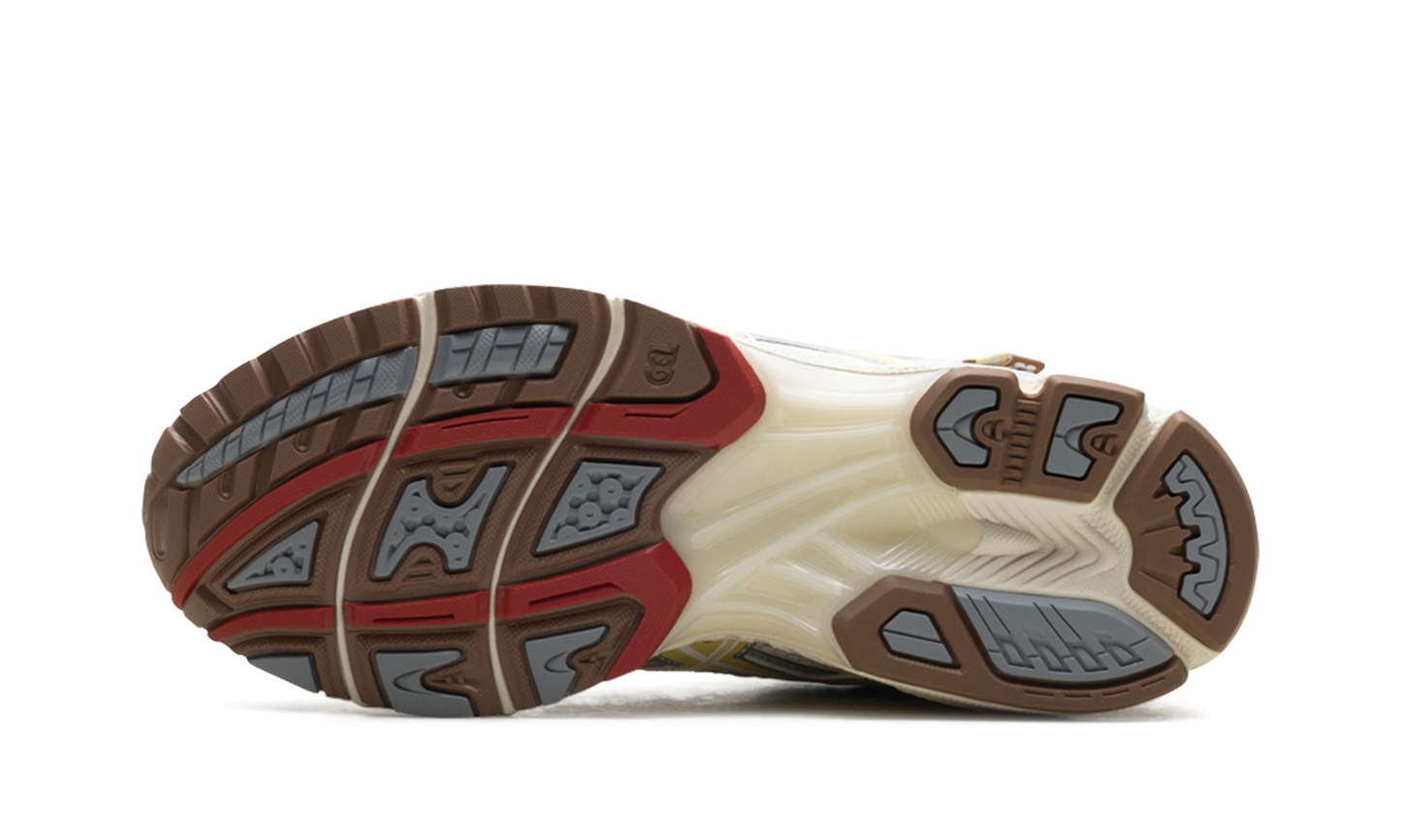 GEL-Nimbus 10.1 VandyThePink - Banana Split 1203A865 752
