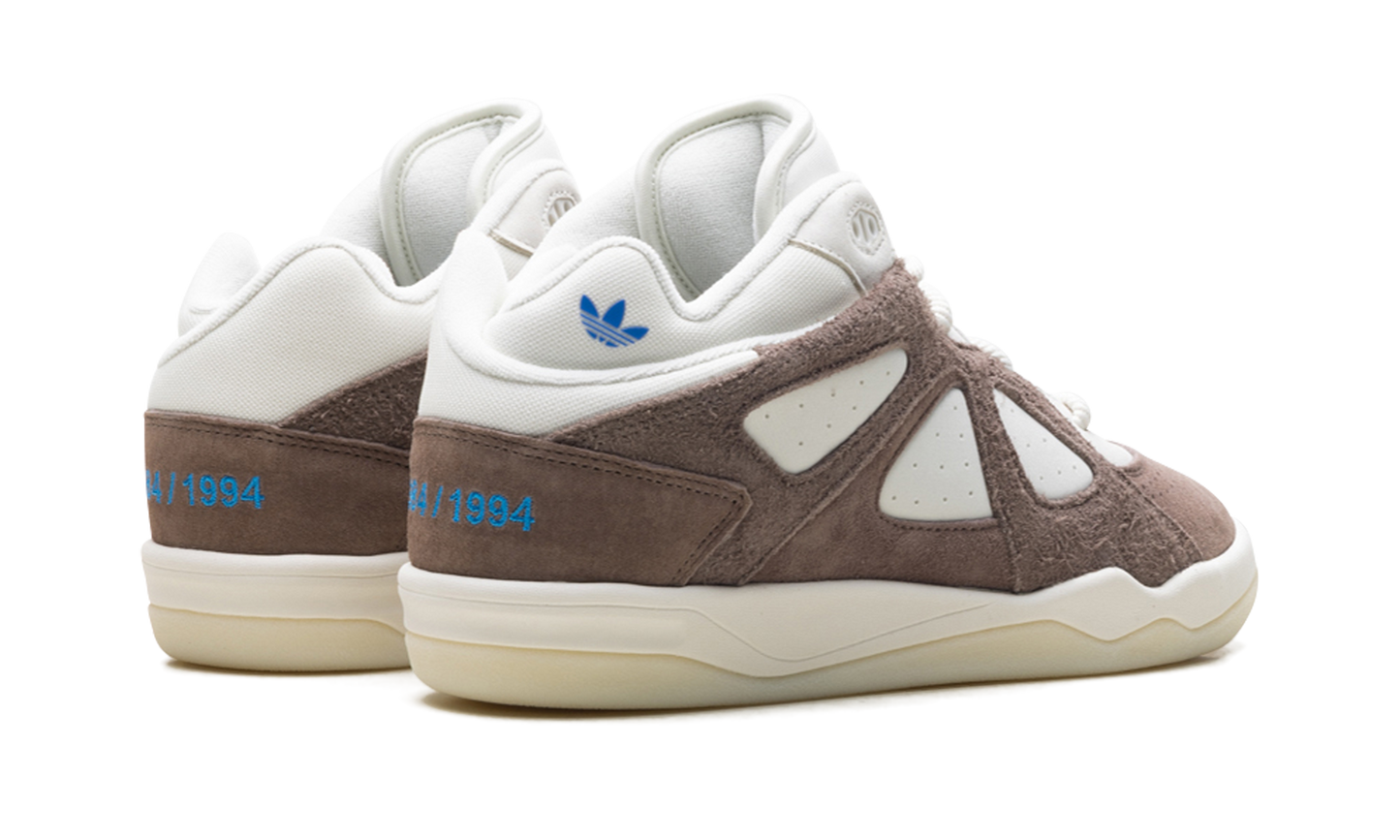 BadBo 1.0  Bad Bunny - Brown  JS1469