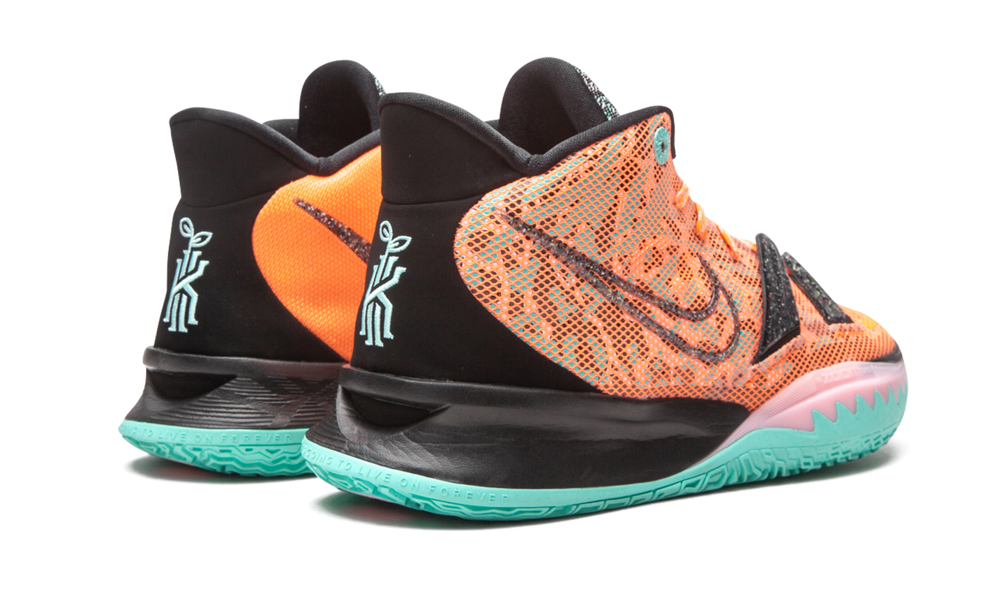 Kyrie 7 EP Play for the Future