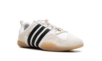 Ballerina  Bad Bunny - Off White  JQ9229