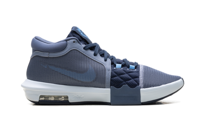 LeBron Witness 8 Lakers FB2239 400
