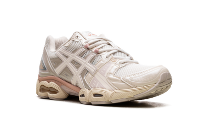 Gel Nimbus 9 WMNS Pale Oak / Cream 1202A278 201