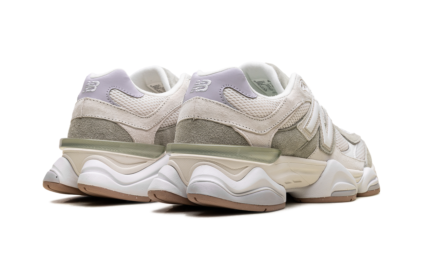 9060 Garter Snake / Pearl Grey U9060AUC