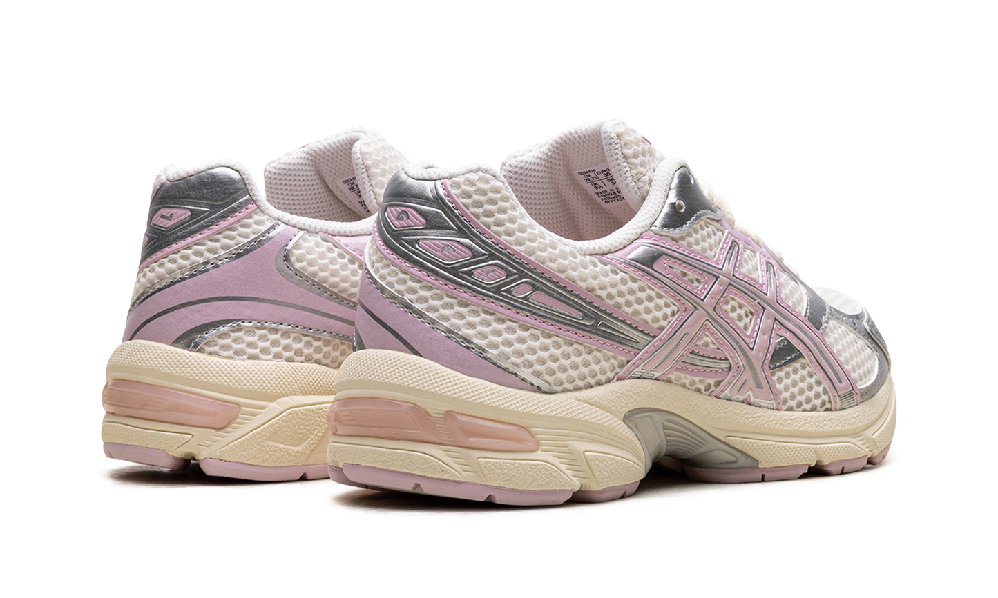 Gel-1130 WMNS Cream Barely Rose 1202a534 250