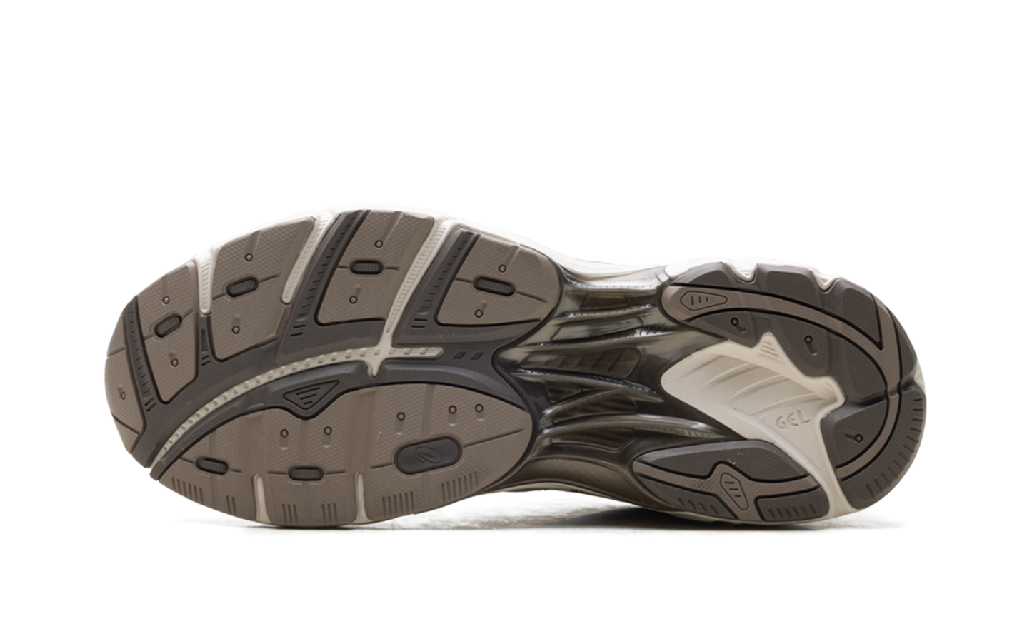 GT-2160 Feather Grey Brown Storm 1203A320 022