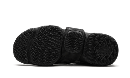 LeBron 15 Lifestyle Kith - Concrete AO1068 100
