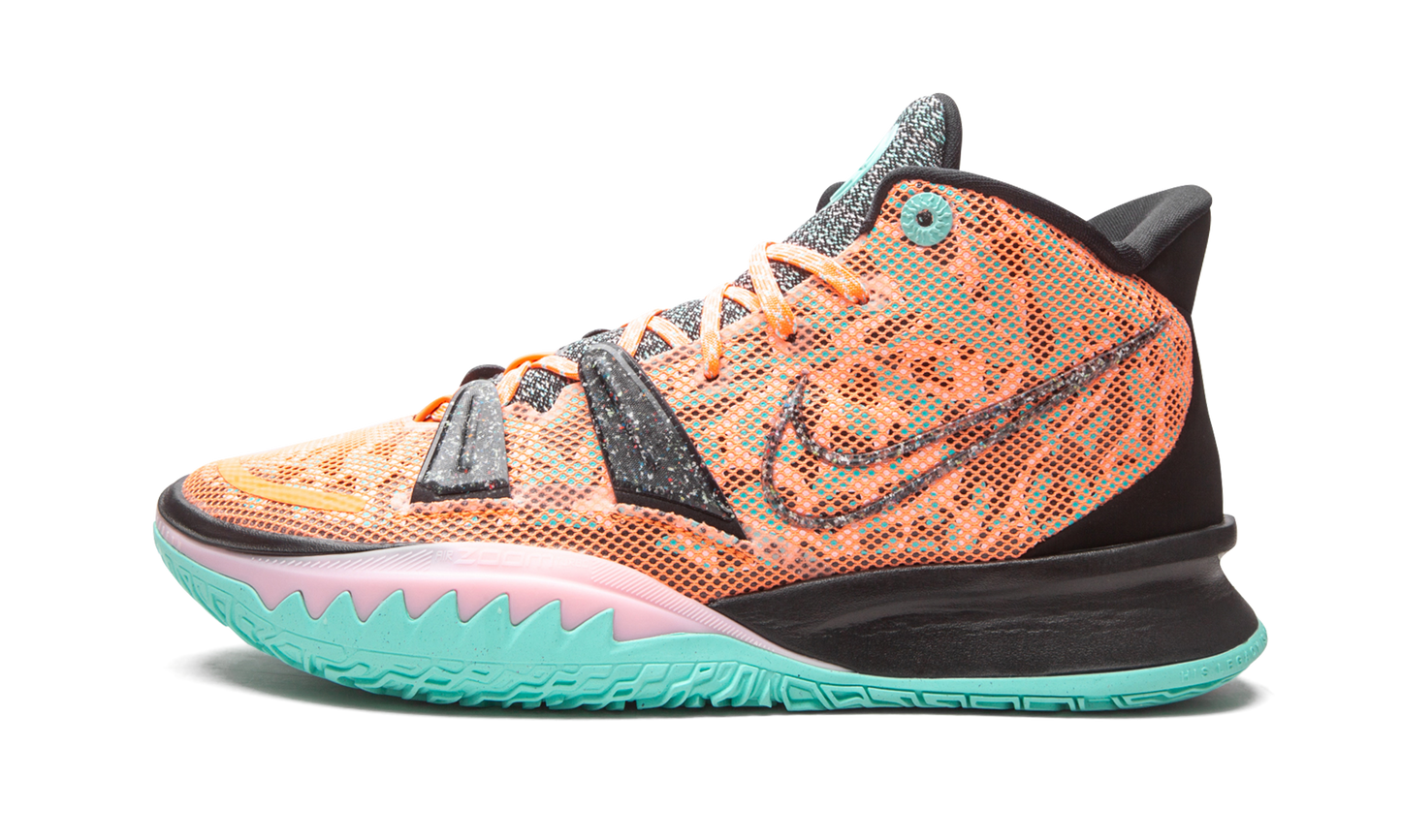 Kyrie 7 EP Play for the Future
