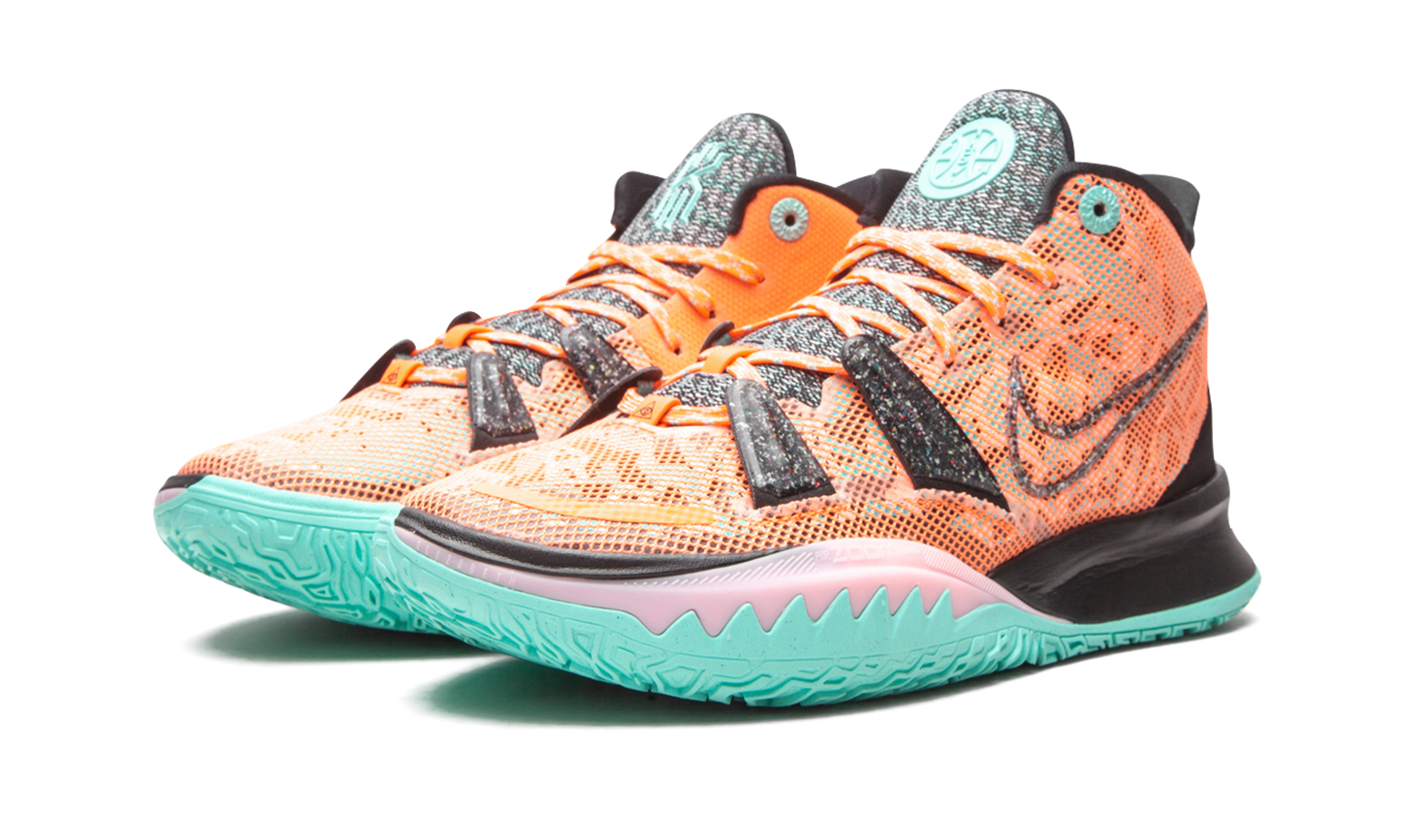 Kyrie 7 EP Play for the Future