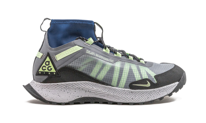 ACG ZOOM TERRA ZAHERRA Barely Volt CQ0076 001