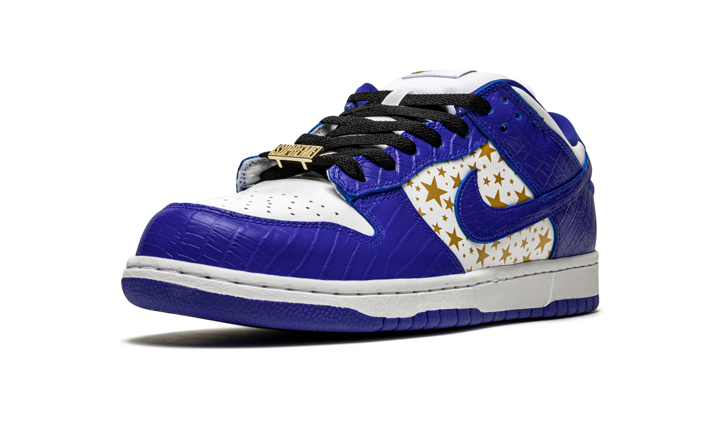 SB Dunk Low Supreme - Stars - Hyper Blue DH3228 100
