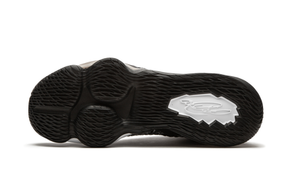 Lebron 17 Black/White BQ3177 002