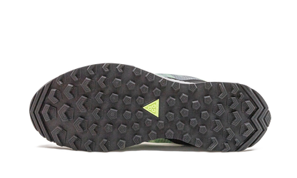 ACG ZOOM TERRA ZAHERRA Barely Volt CQ0076 001