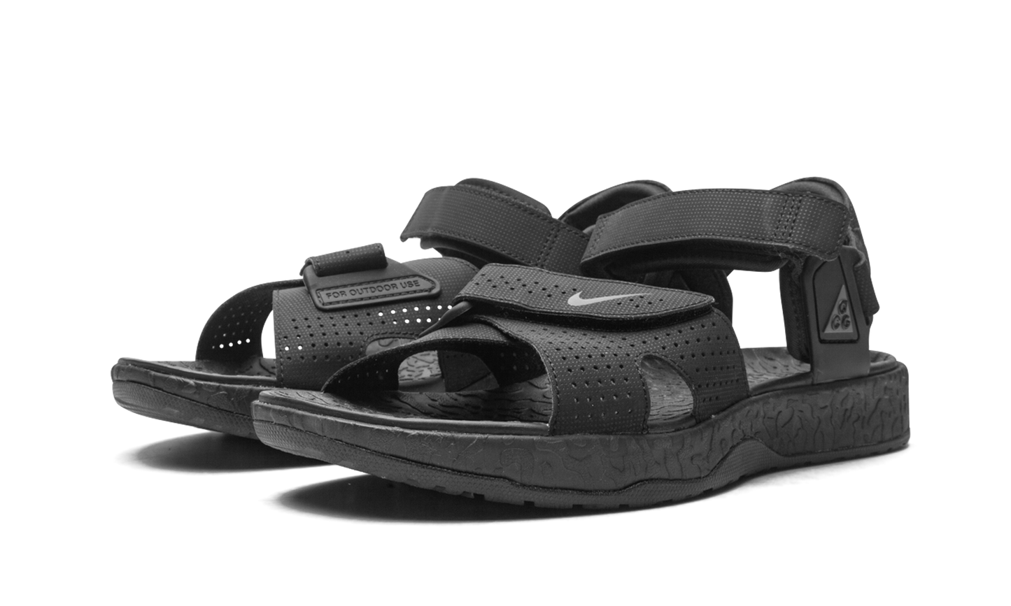 ACG AIR DESCHUTZ TRIPLE BLACK CT2890 005