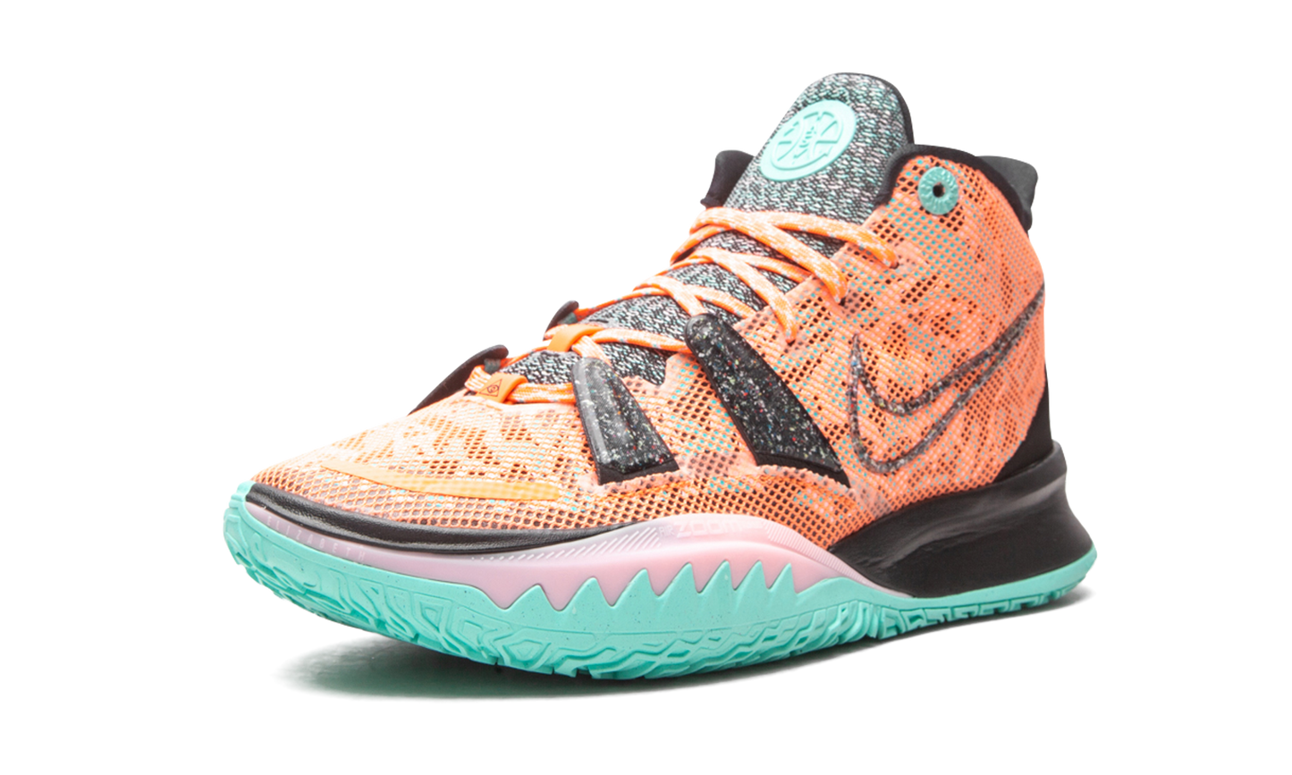 Kyrie 7 EP Play for the Future