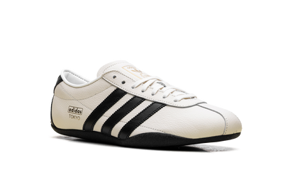 Tokyo WMNS  Off White / Black  JQ0597