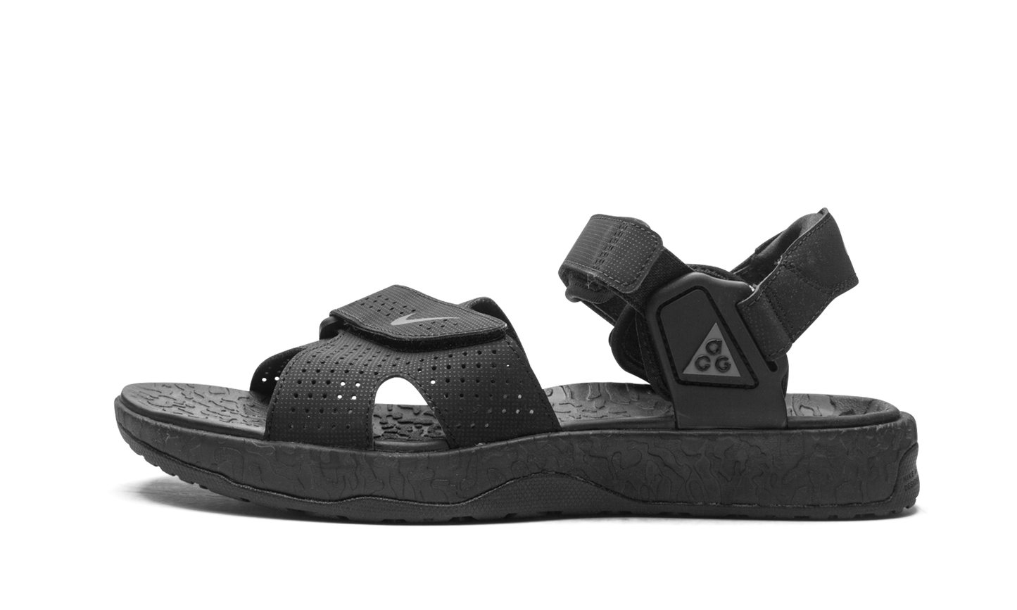 ACG AIR DESCHUTZ TRIPLE BLACK CT2890 005