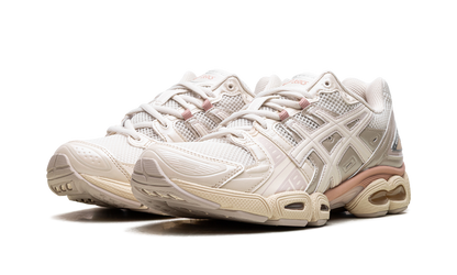 Gel Nimbus 9 WMNS Pale Oak / Cream 1202A278 201