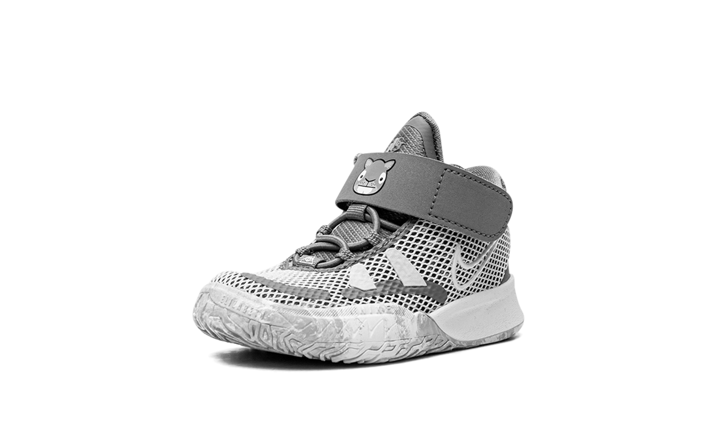 Kyrie 7 SE TD Chip