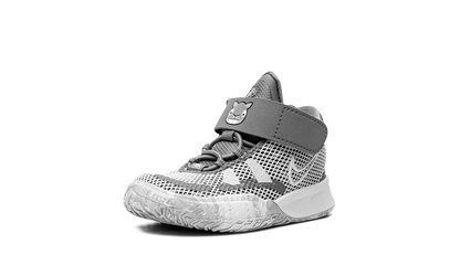 Kyrie 7 SE TD Chip
